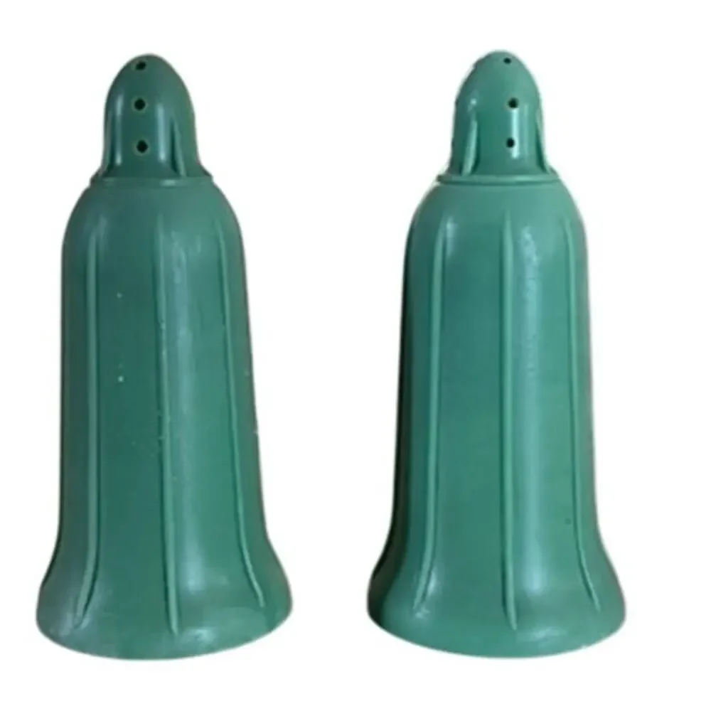 Vintage Hemcoware Salt Pepper Shaker Set Green Emerald City Art Deco Retro Sleek